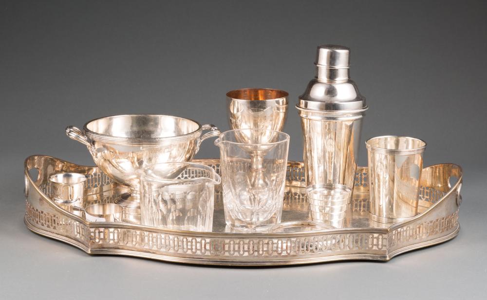 GROUP OF ANTIQUE AND VINTAGE