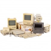 GROUP OF APPLE MACINTOSH COMPU