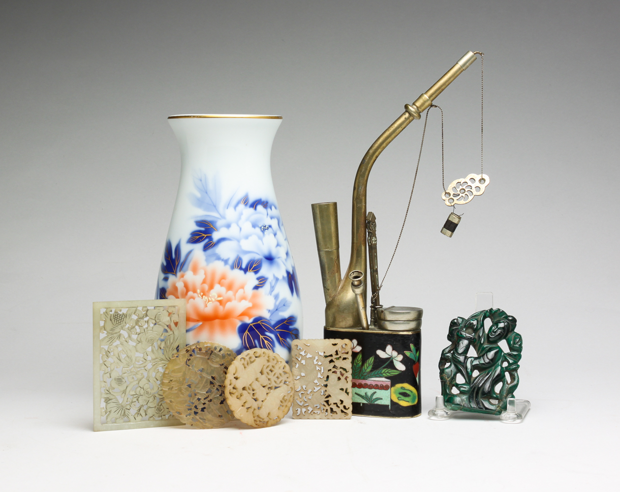 GROUP OF ASIAN ITEMS INCLUDING