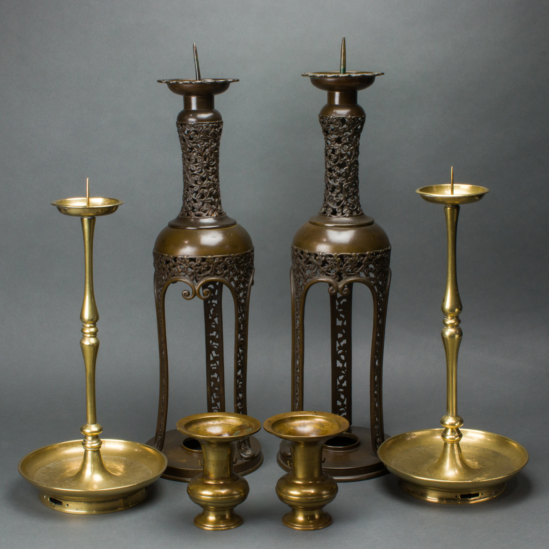 GROUP OF ASIAN METAL OBJECTS