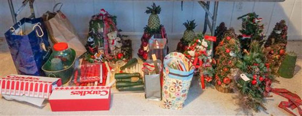 GROUP OF ASSORTED CHRISTMAS