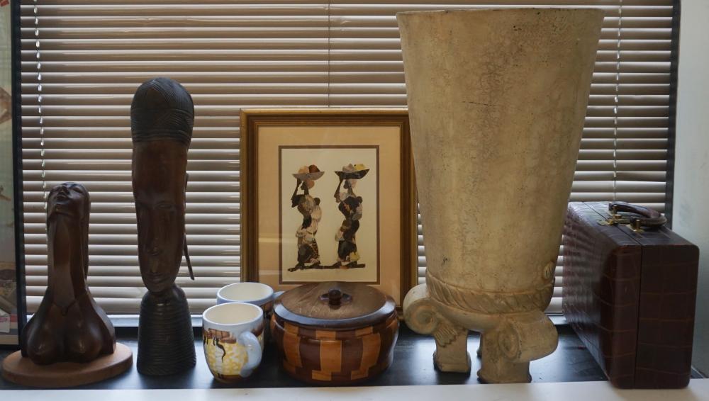 GROUP OF ASSORTED DECORATIVE