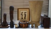 GROUP OF ASSORTED DECORATIVE A