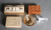 GROUP OF ASSORTED DESK ARTICLE