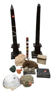 GROUP OF ASSORTED ITEMS, TO IN