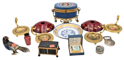 GROUP OF ASSORTED ITEMS, TO INCLUDE