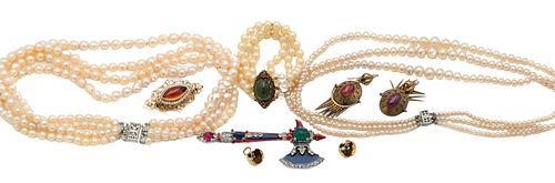 GROUP OF ASSORTED JEWELRYGroup of