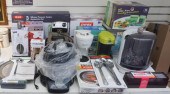 GROUP OF ASSORTED KITCHEN APPL