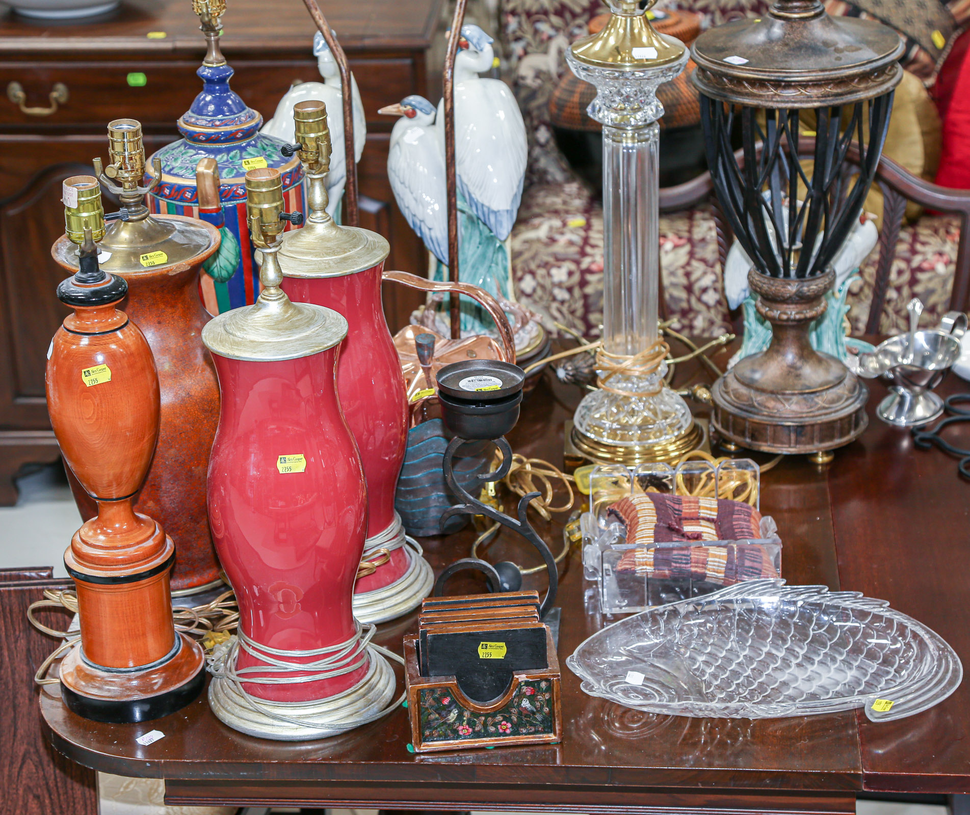 GROUP OF ASSORTED LIGHTING &