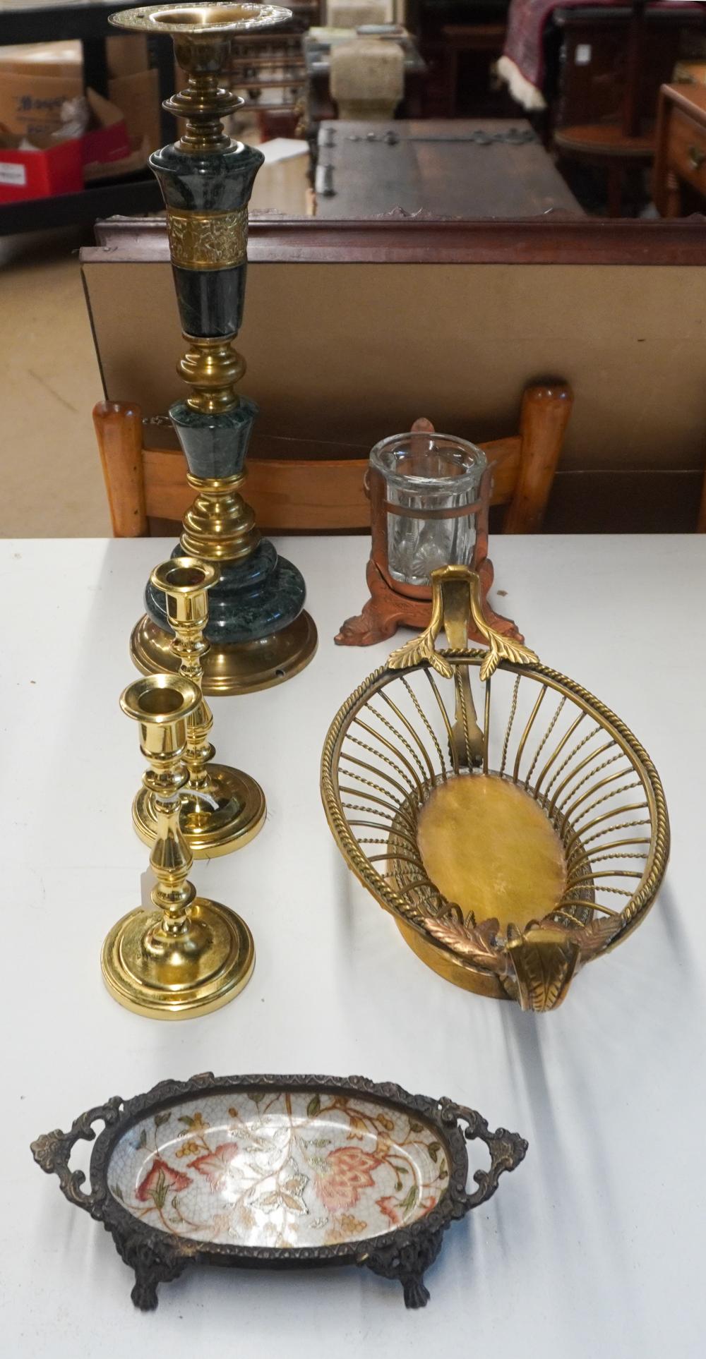 GROUP OF ASSORTED METAL TABLE