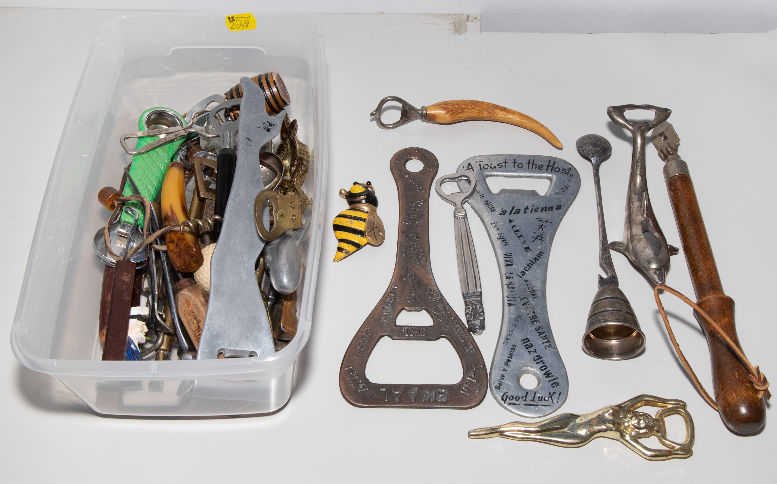 GROUP OF ASSORTED NOVELTY BOTTLE
