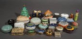 GROUP OF ASSORTED PORCELAIN AN