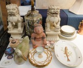 GROUP OF ASSORTED TABLE ARTICL