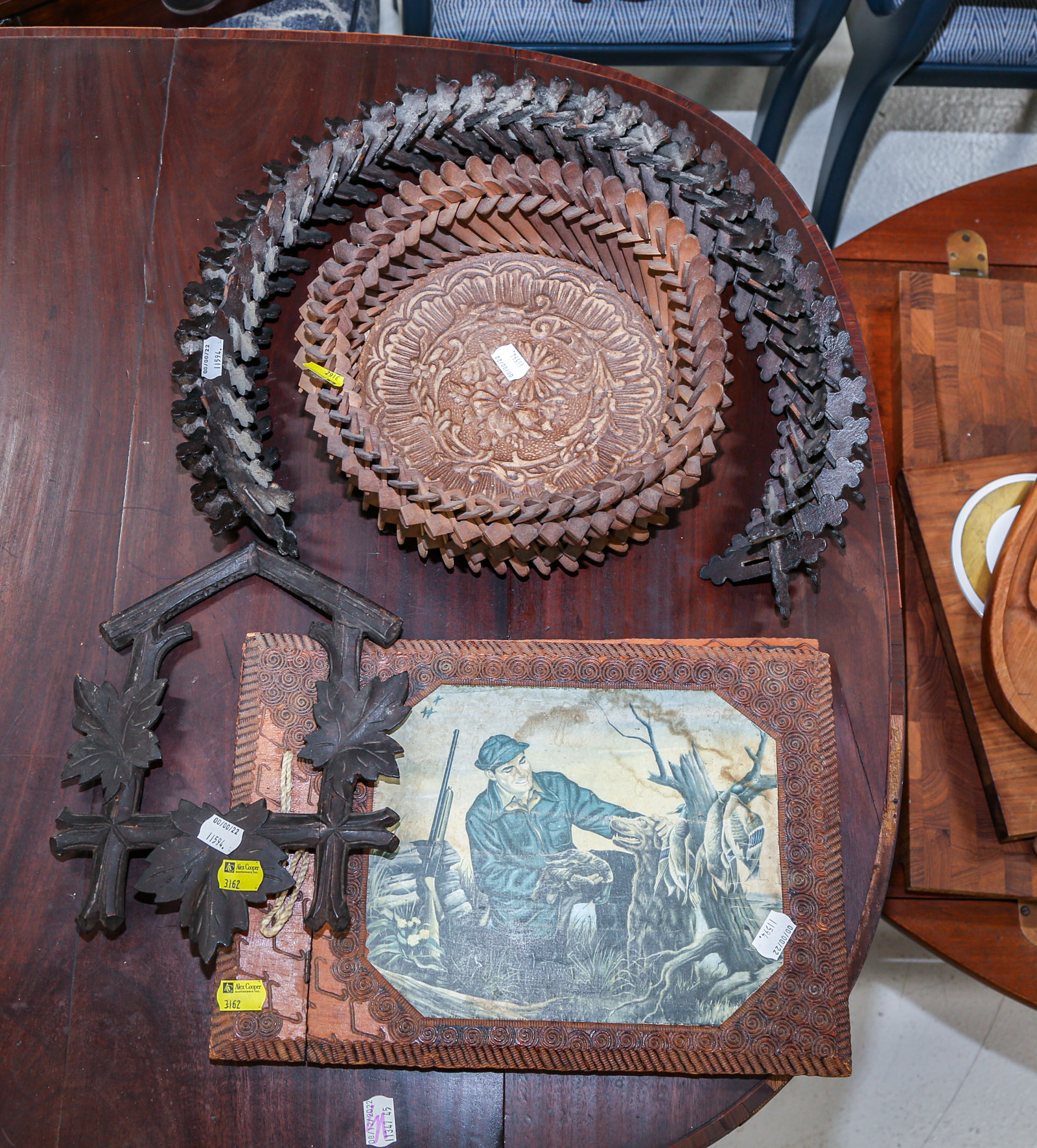 GROUP OF ASSORTED TRAMP ART & OTHER