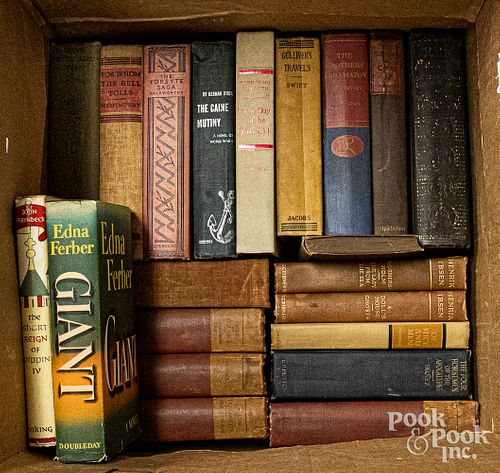 GROUP OF BOOKSGroup of books, to