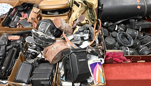 GROUP OF CAMERAS AND LENSESGroup of