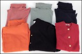 GROUP OF CASHMERE KNITS. Compr