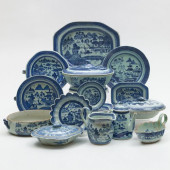 GROUP OF CHINESE BLUE AND WHIT