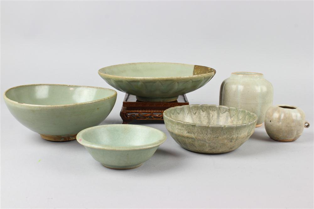 GROUP OF CHINESE CELADON BOWLS