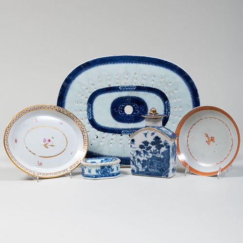GROUP OF CHINESE EXPORT PORCELAIN