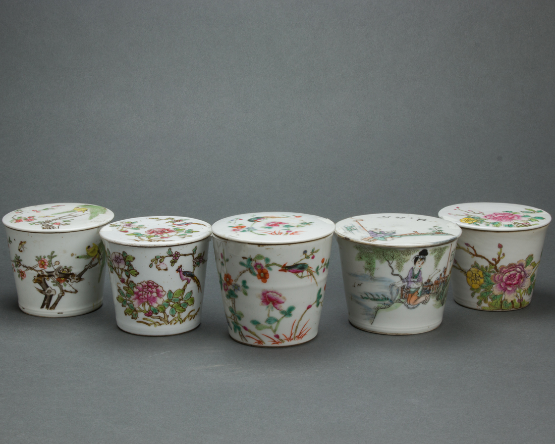 GROUP OF CHINESE FAMILLE ROSE