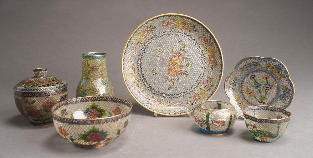 GROUP OF CHINESE PLIQUE A JOUR