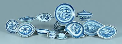 Group of Chinese porcelain: 17