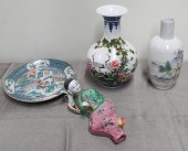 GROUP OF CHINESE PORCELAIN VAS