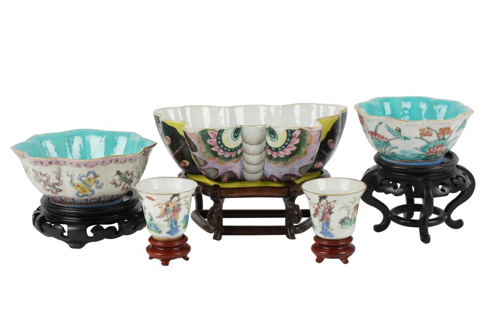 GROUP OF CHINESE PORCELAINGroup