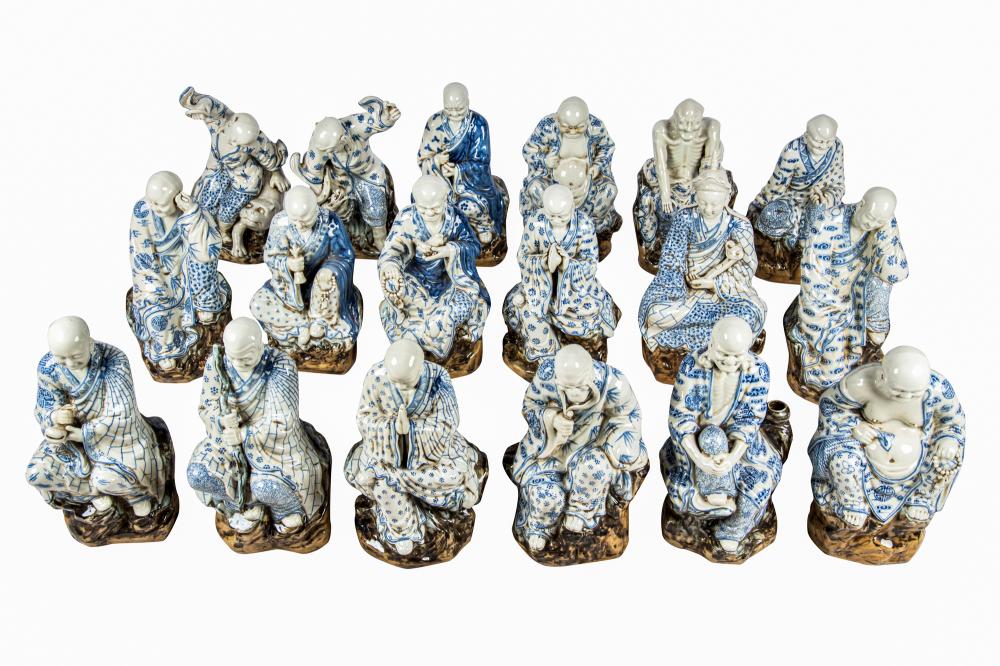 GROUP OF CHINESE STYLE BLUE & WHITE