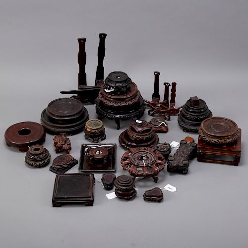 GROUP OF CHINESE WOODEN VASE AND