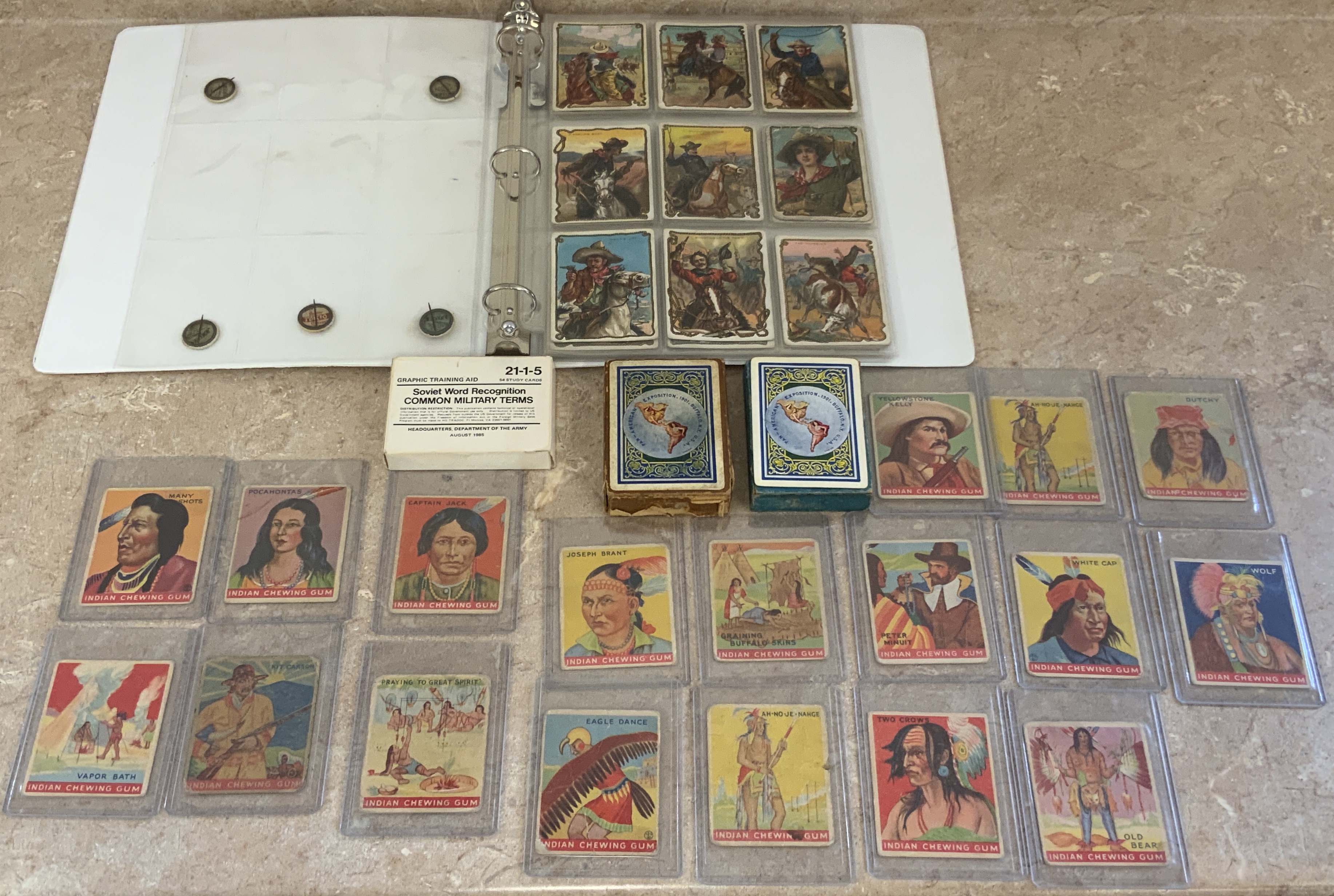 GROUP OF CIGARETTE CARDS, CHEWING