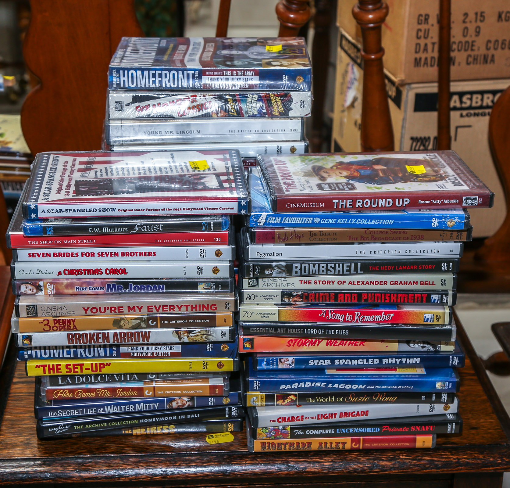 GROUP OF CLASSIC MOVIES ON DVD