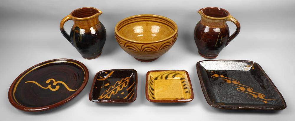 GROUP OF CLIVE BOWEN STUDIO POTTERY