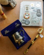 GROUP OF COLLECTIBLES, INCLUDI