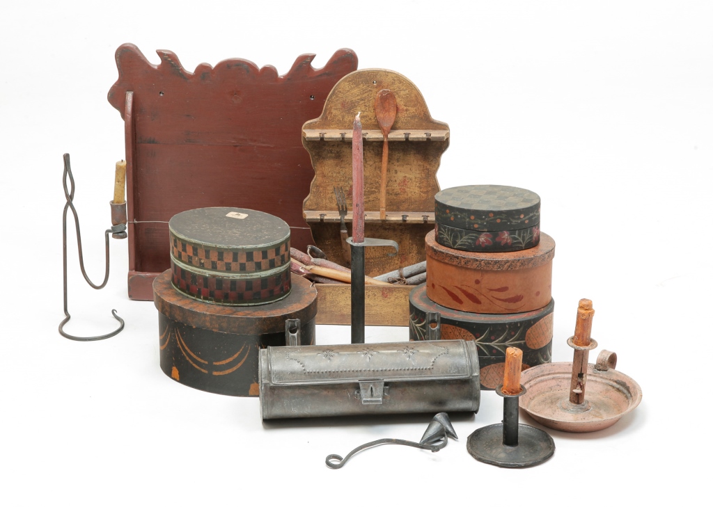 GROUP OF CONTEMPORARY HOUSEHOLD