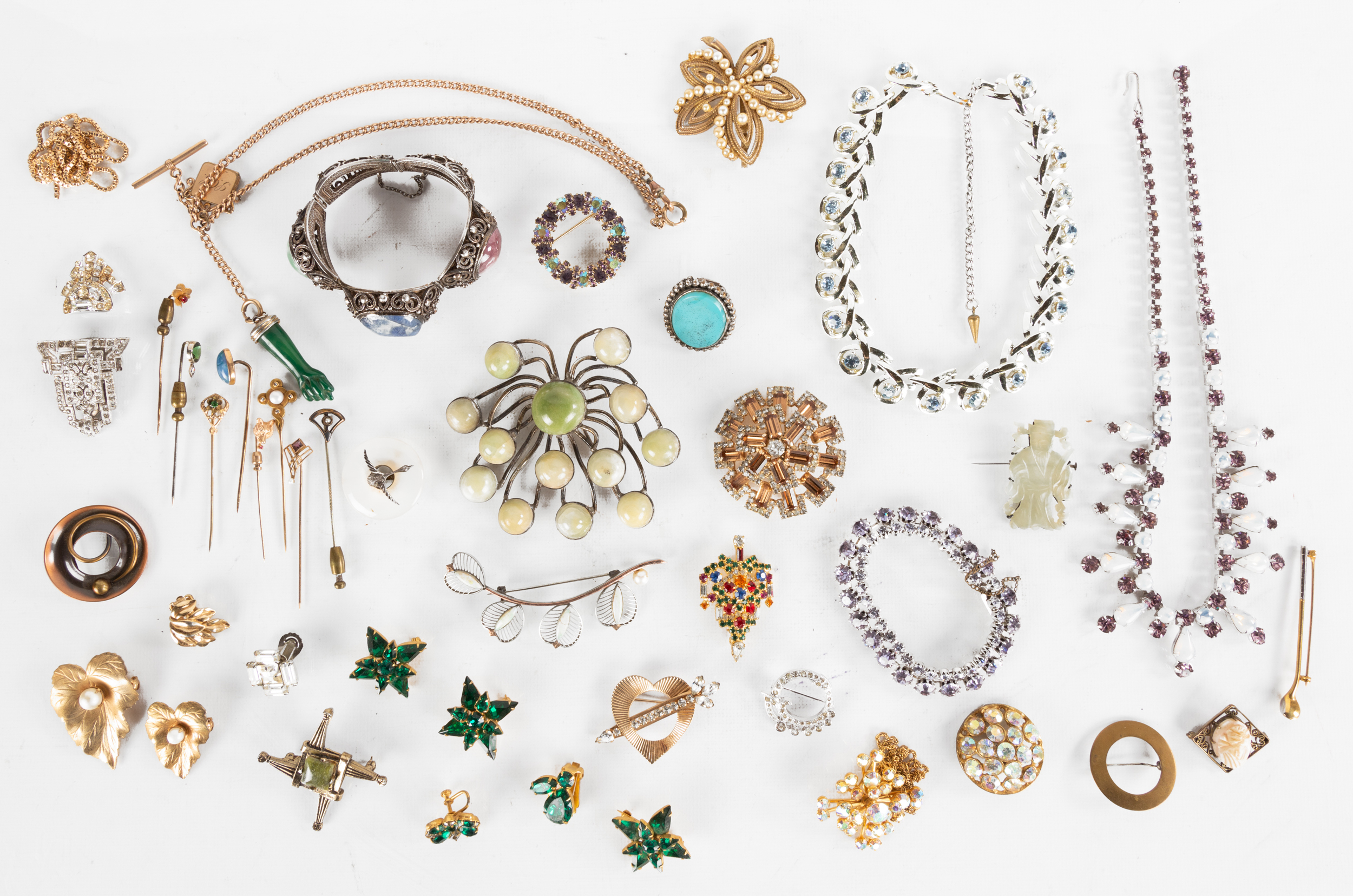 GROUP OF COSTUME JEWELRY