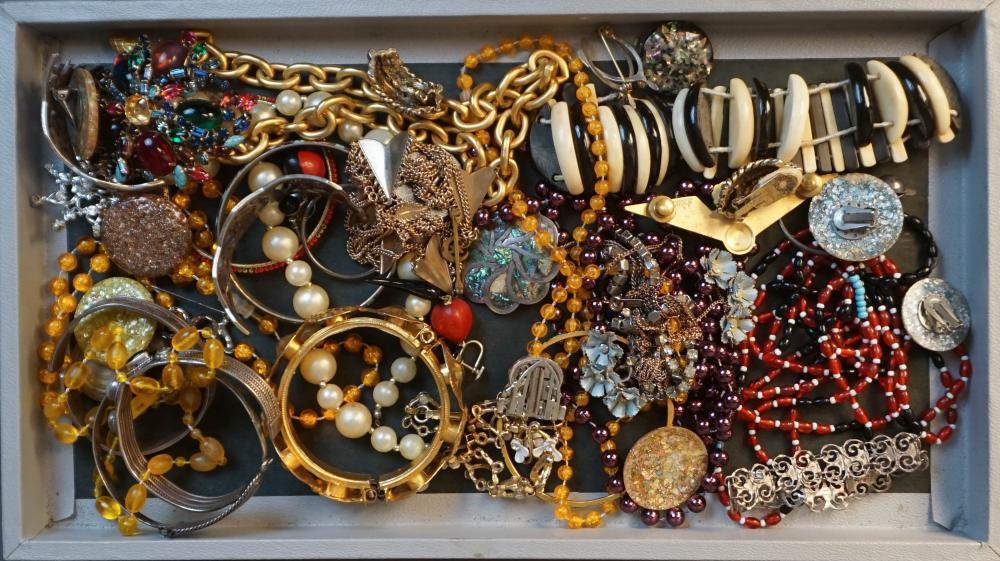 GROUP OF COSTUME JEWELRYGroup of