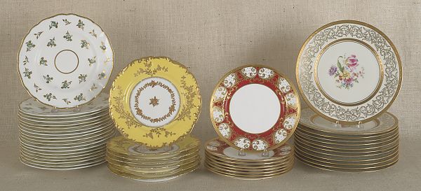 Group of dinner plates eight