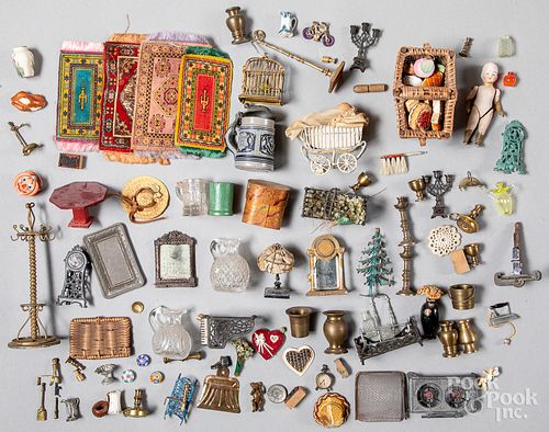 GROUP OF DOLLHOUSE