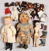GROUP OF DOLLSGroup of dolls,