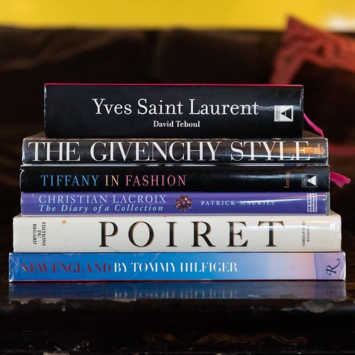 GROUP OF EIGHT BOOKS ON FASHION