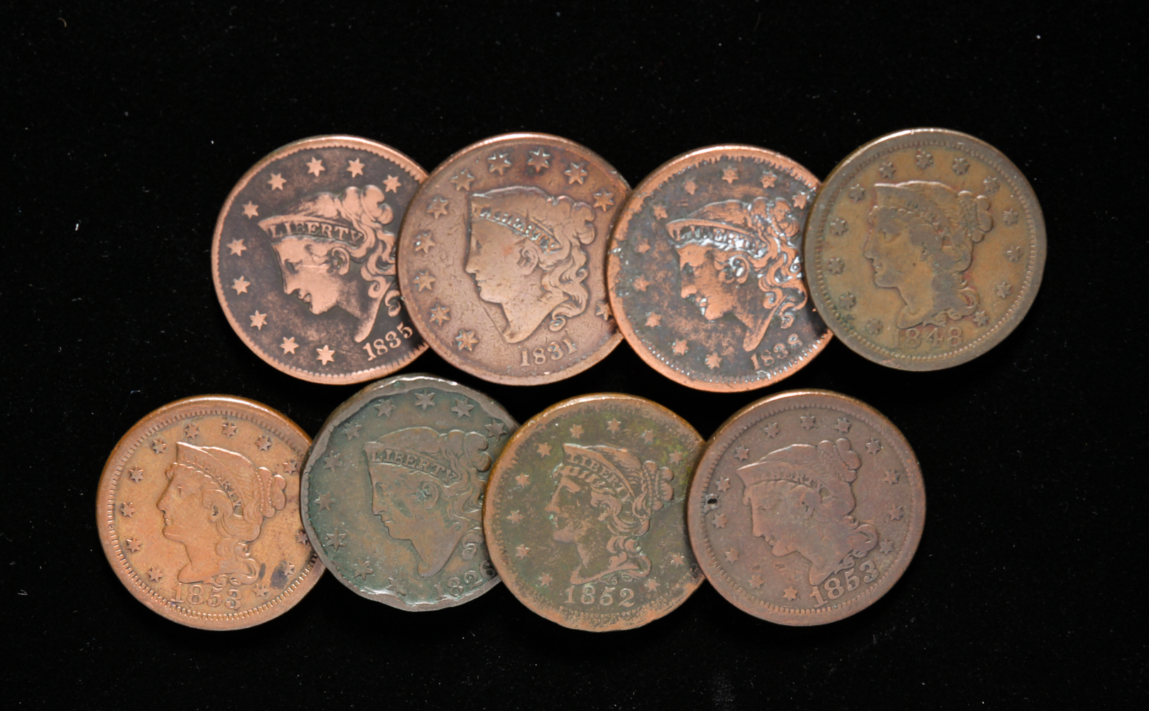 GROUP OF EIGHT LARGE CENTS Group of