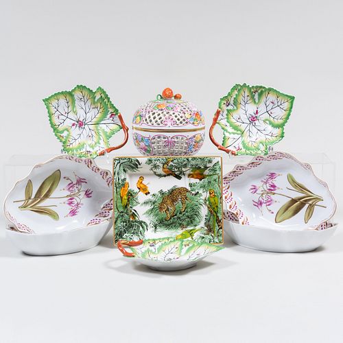 GROUP OF ENGLISH PORCELAIN TABLE