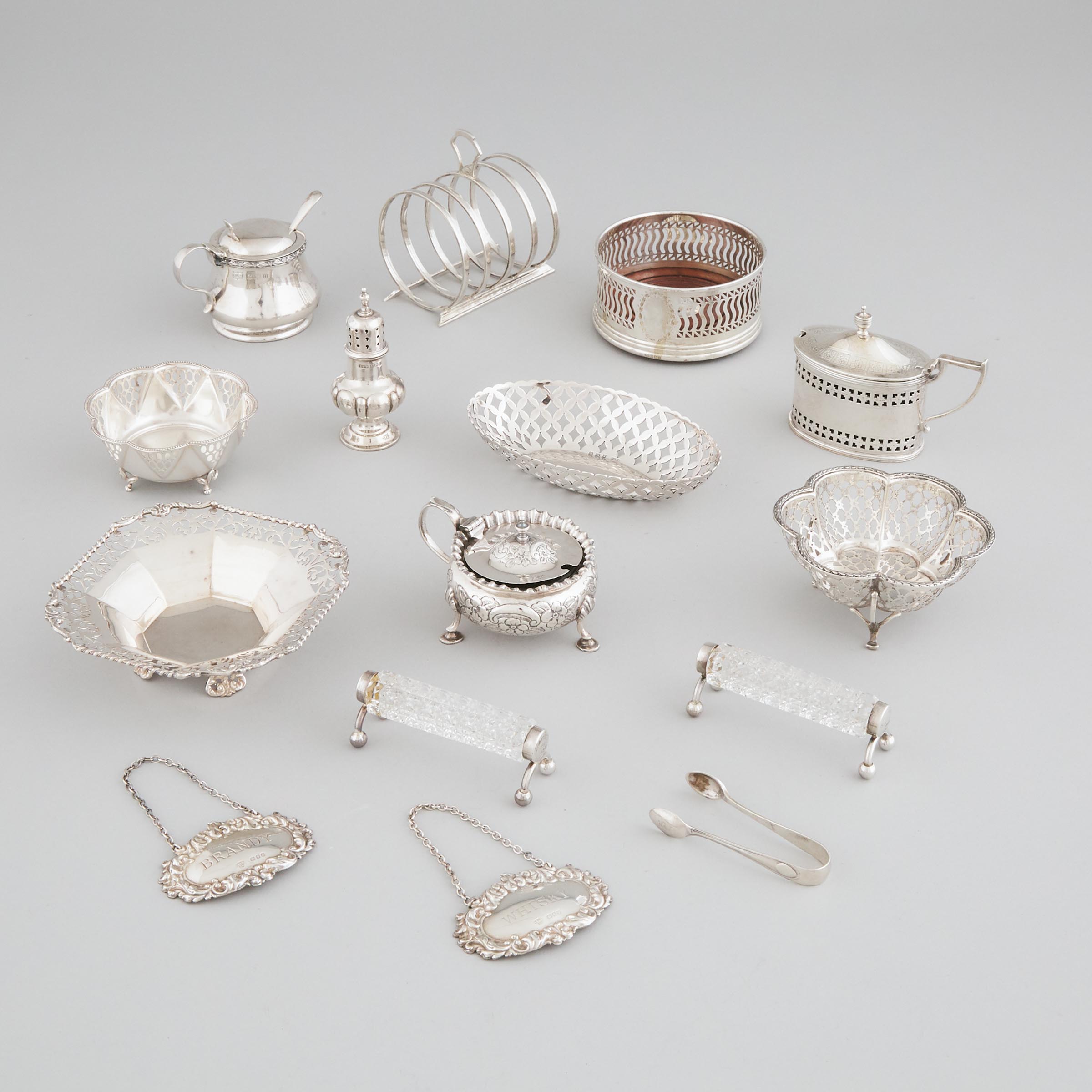 Group of English Silver, late