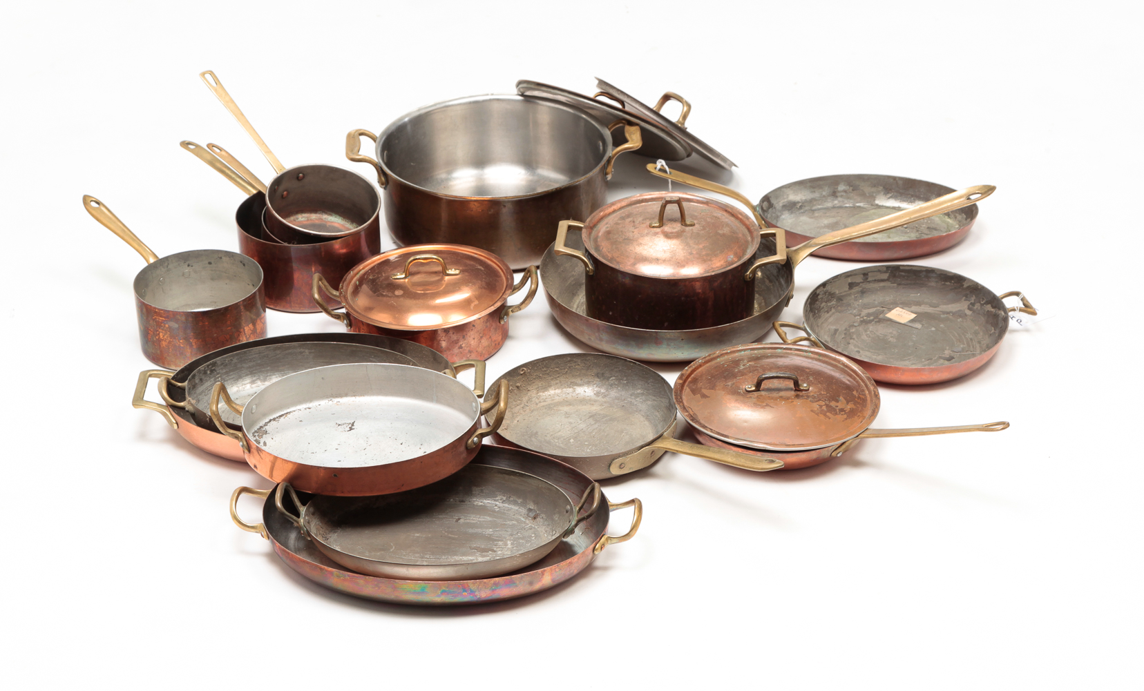 GROUP OF EUROPEAN COPPERS POTS