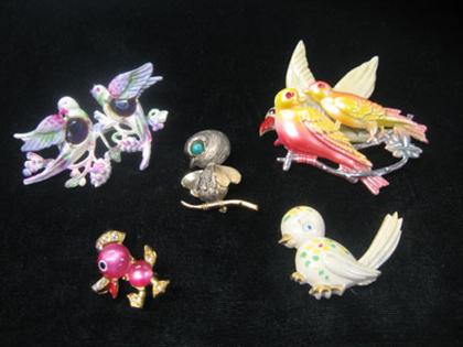 Group of five bird pins    Some set