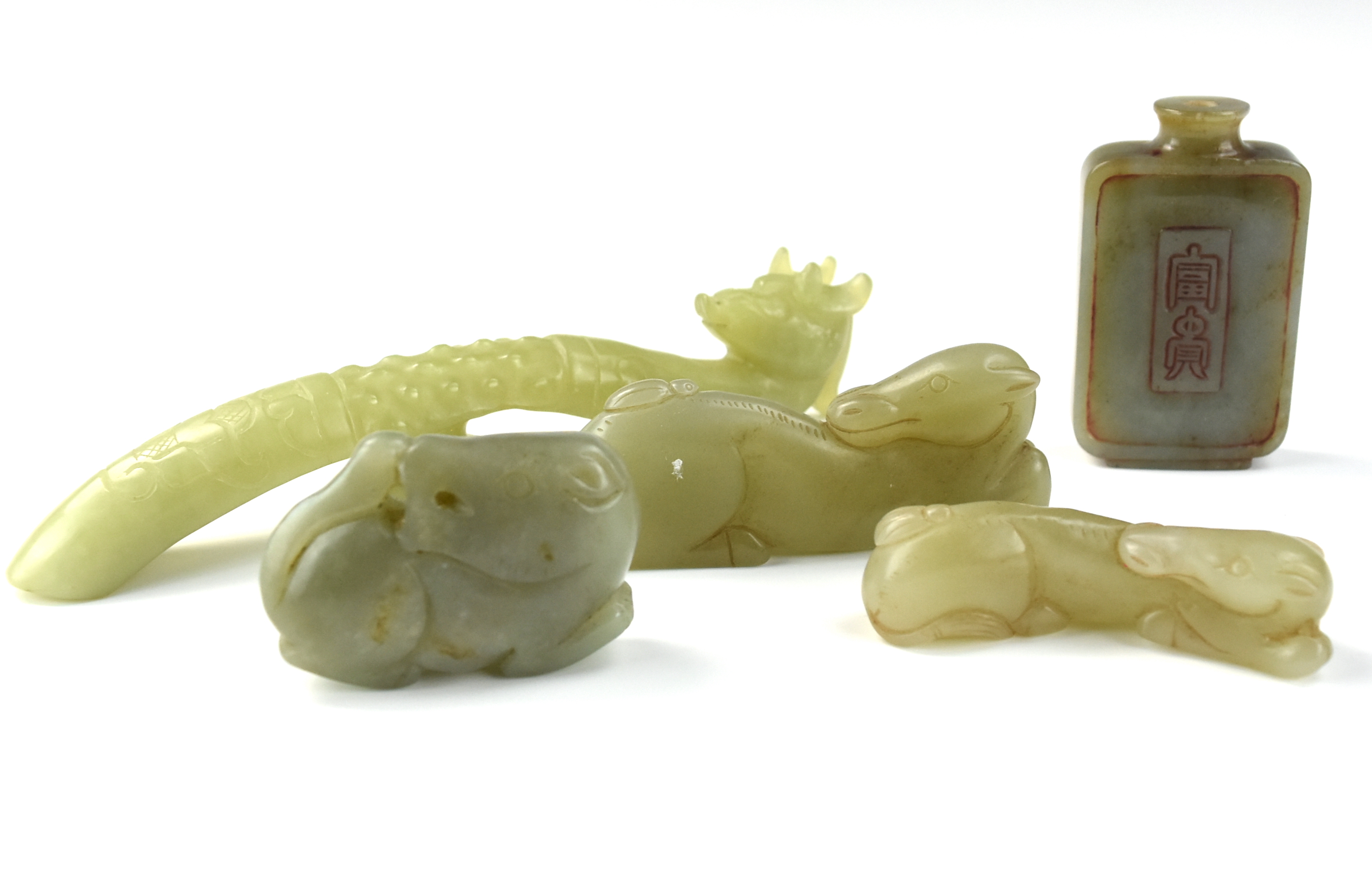 GROUP OF FIVE CHINESE GREEN JADE
