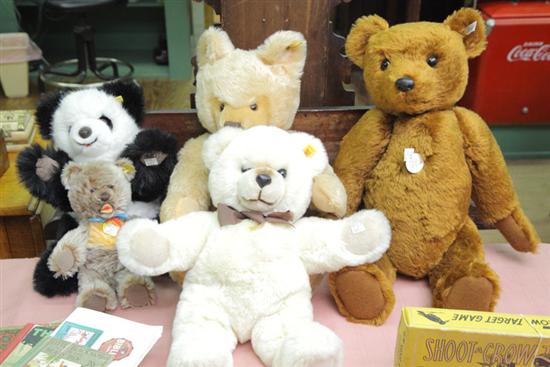 GROUP OF FIVE CONTEMPORARY STEIFF