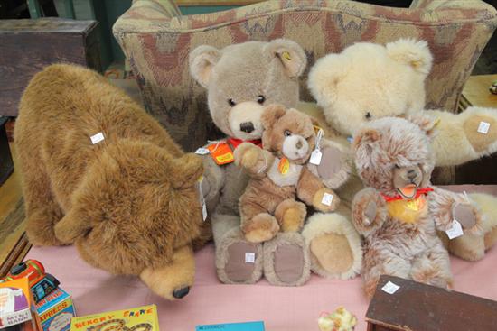 GROUP OF FIVE CONTEMPORARY STEIFF